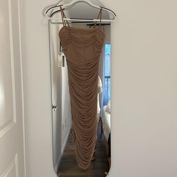 NWT Babaton Fabian/Luxor Dress - Picture 2 of 4